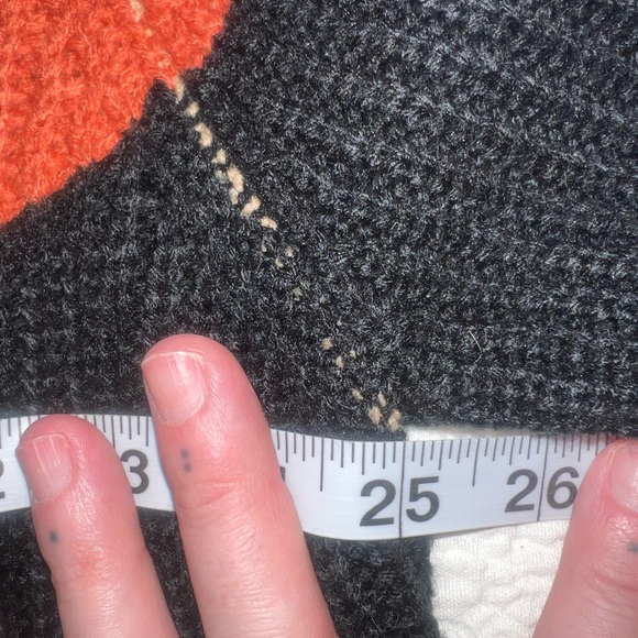 Colorblock V-Neck Sweater - Picture 4 of 5